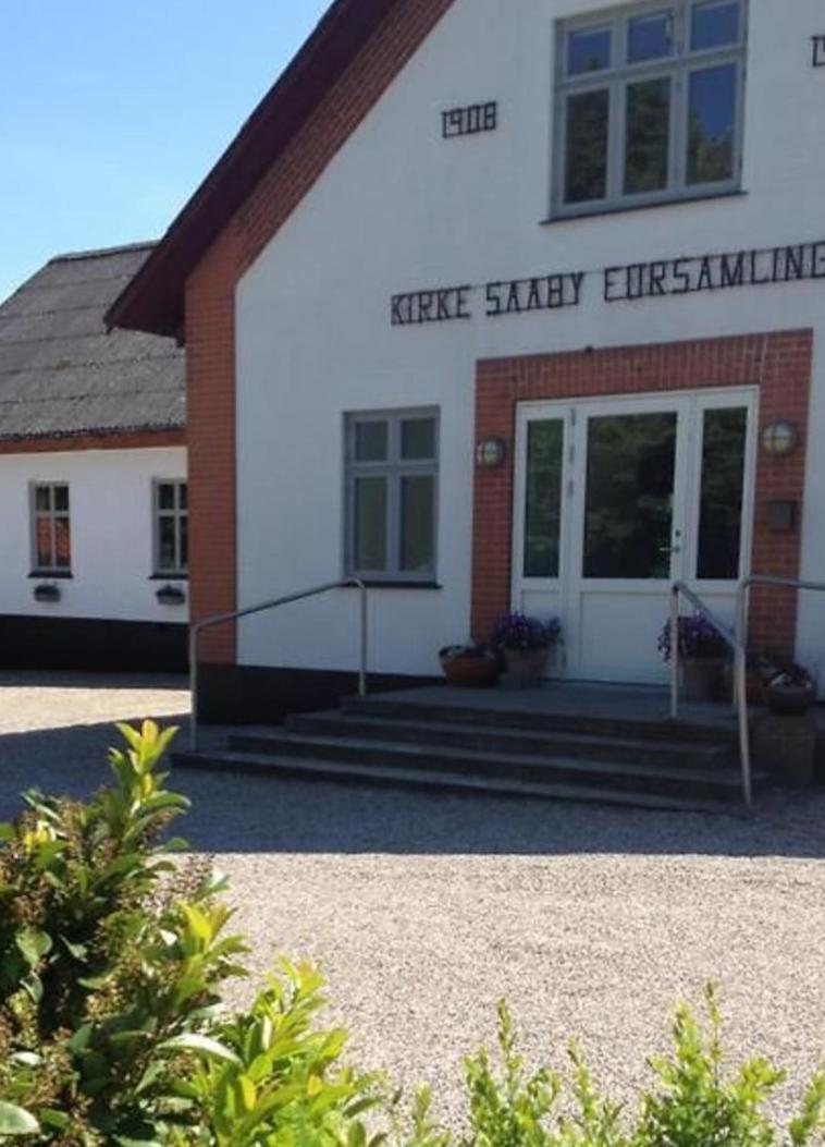 Kirke Saby Forsamlingshus Motel Eksteriør bilde