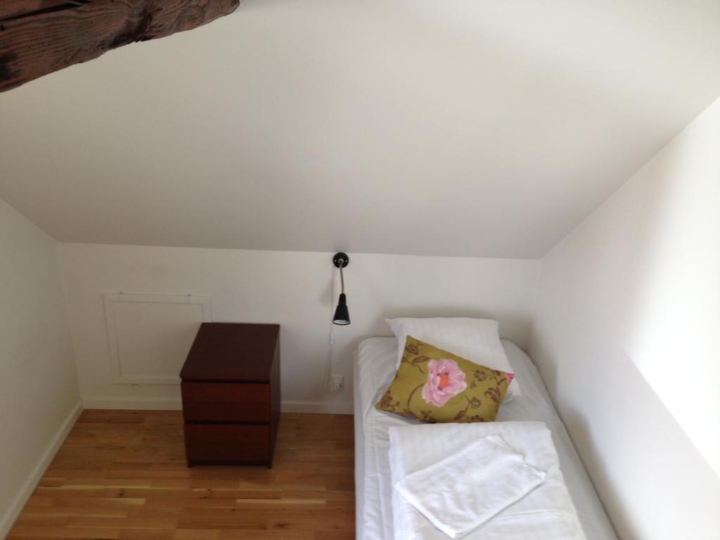 Kirke Saby Forsamlingshus Motel Rom bilde